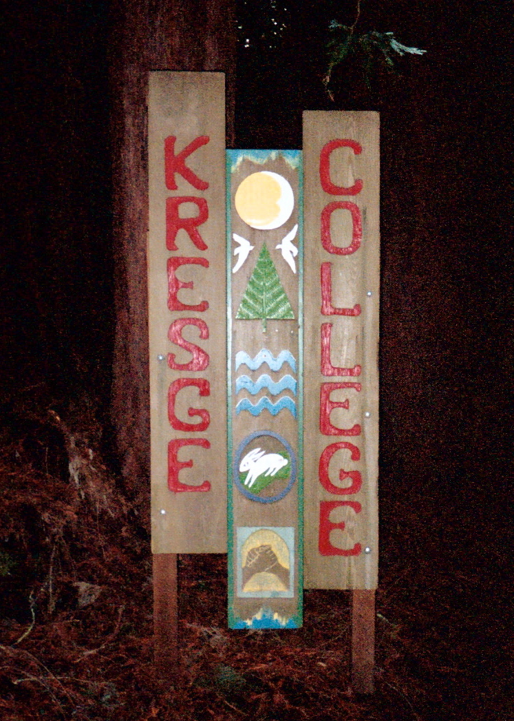 Kresge_College.jpg