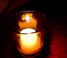 candle_080826.jpg